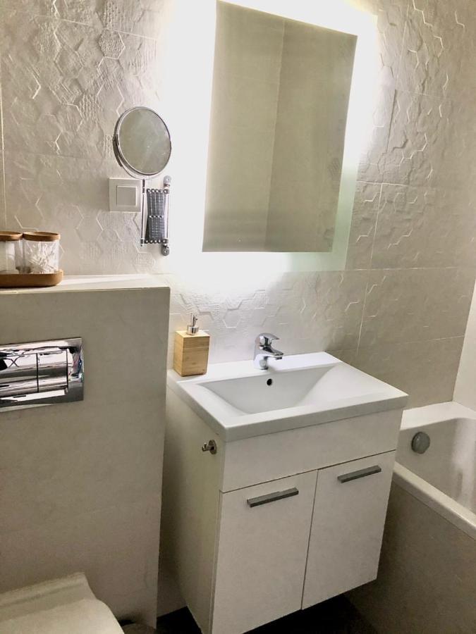 Apartment Klobucka วอร์ซอ ภายนอก รูปภาพ